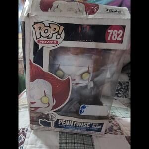 Funko Pop! Movies It Pennywise with Blade 782
